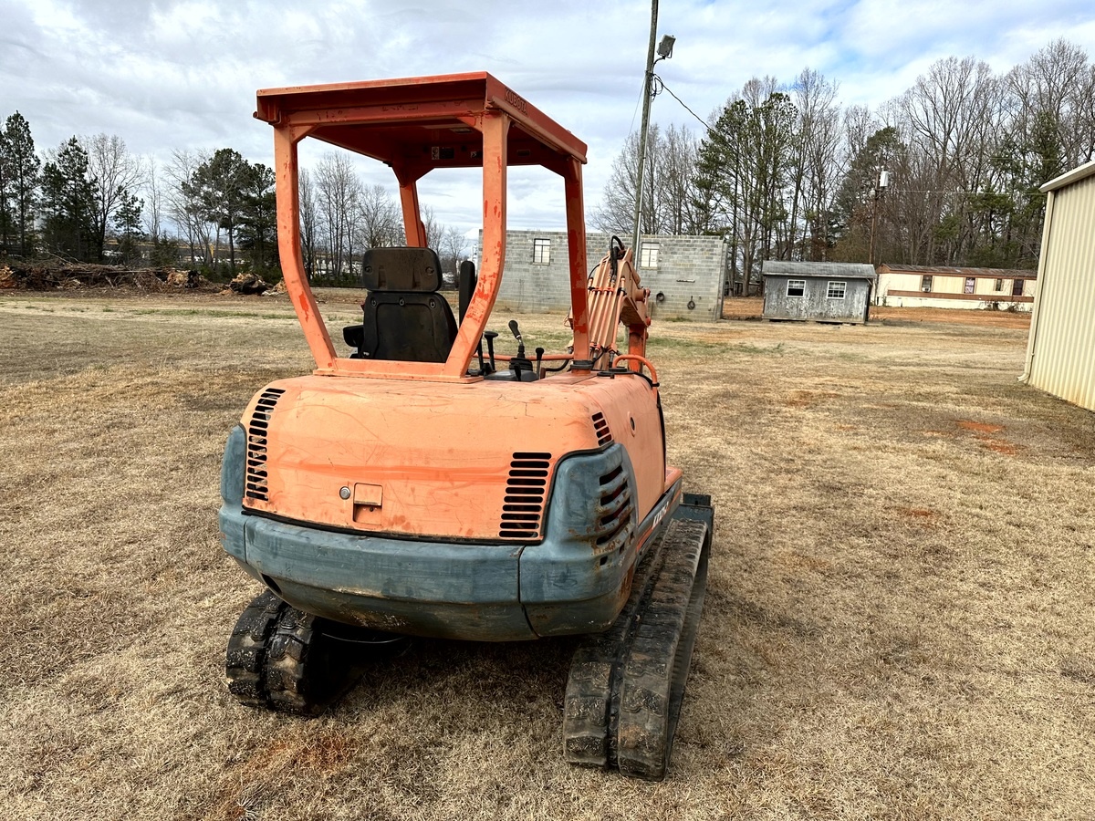 Kubota KX121-2 Mini Excavator, 10000 lbs. with a Brand New Engine